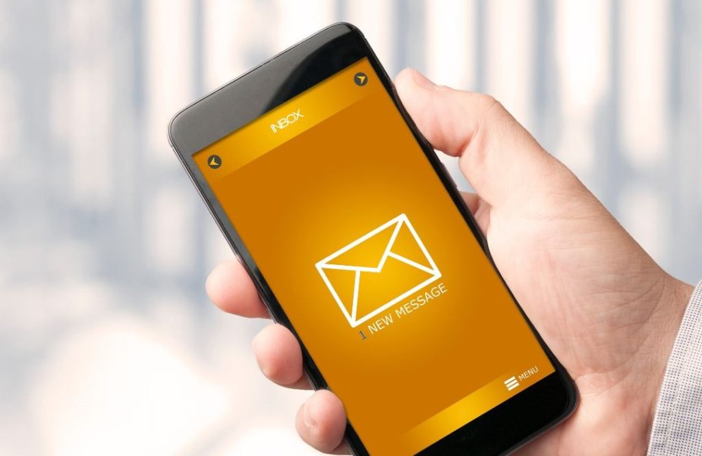 Kontakt mit Handy über Email